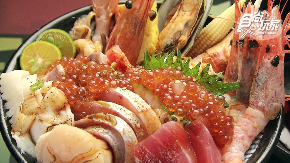 料比飯多的浮誇豪華海鮮丼！15種海鮮好吃到懷疑人生