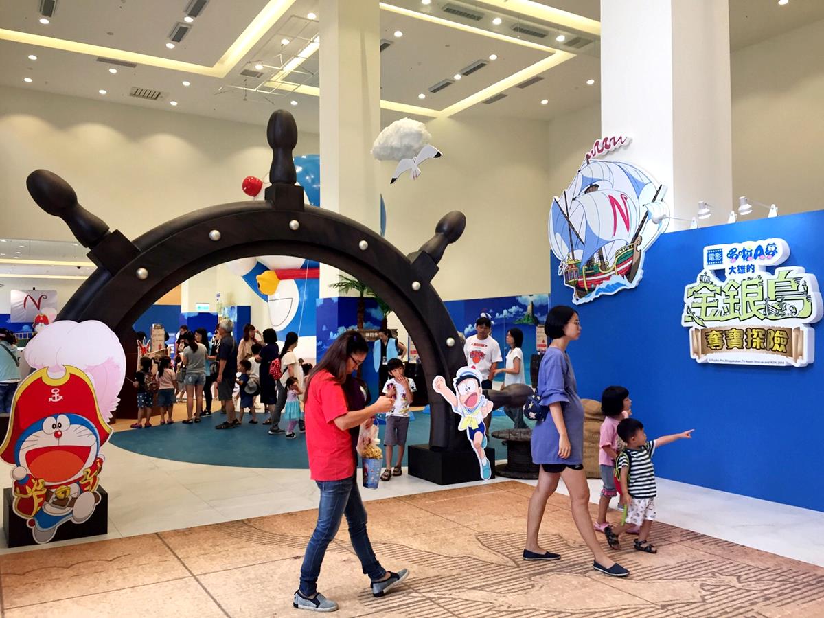 照了放大燈！6米高巨型公仔現身「哆啦A夢！金銀島奪寶探險」主題展，免費入場拍個夠！
