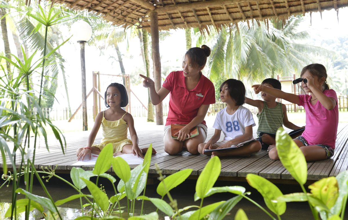 有住有玩！亞洲3個度假村「野放小孩」首選體驗：空中飛人、室內逐浪、樹頂野戰