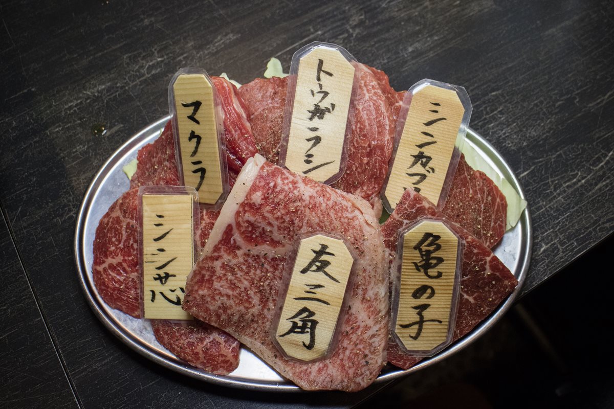 「日本美食團長」大推5家夢幻燒肉：黑毛和牛入門店、日本保健所認證生牛肉、主打招牌母牛肉