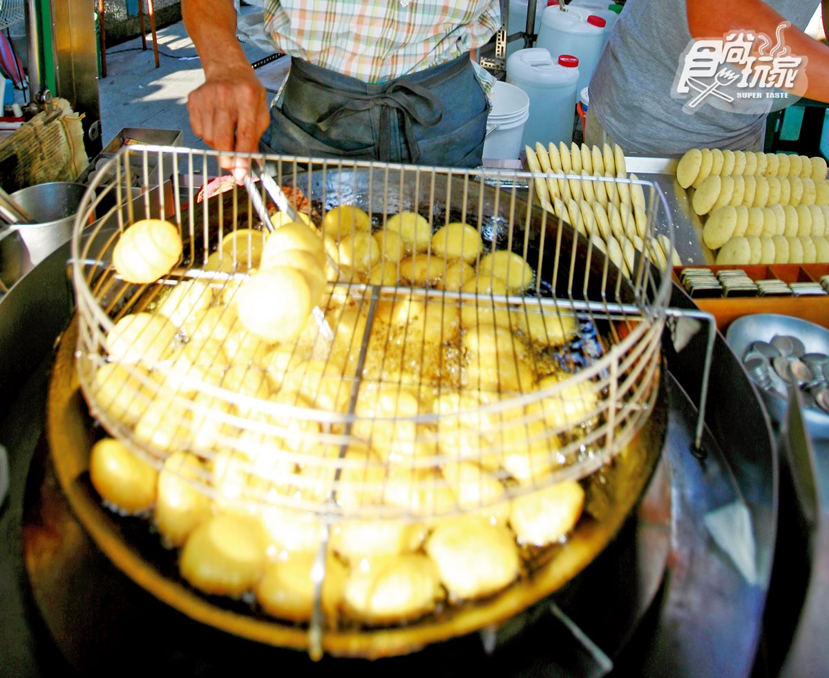 高雄10家超有哏人氣小吃：豬肉版牛肉麵、吳寶春最愛水煎餃、陶瓦硐蒸米糕