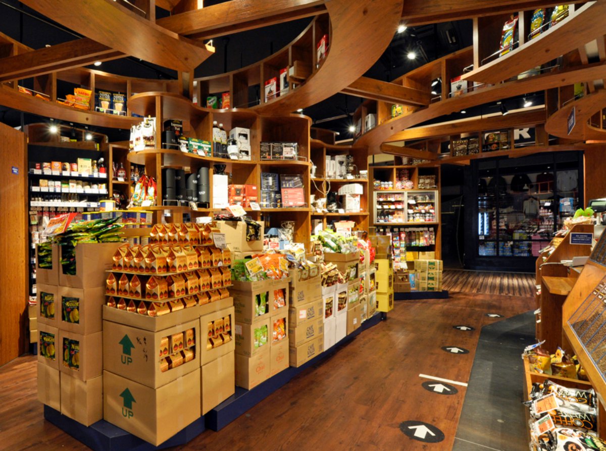 日本40年「咖啡超市」咖樂迪開新店！排行榜10大商品有這些：冷萃咖啡、香脆香蕉片、咖哩調理包