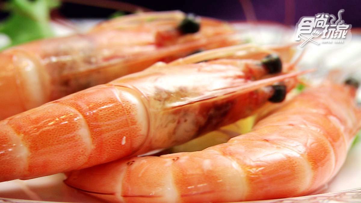 海產夠鮮才敢樣樣清蒸！顆顆肥美的鮮蚵 超甜海紅蝦每天現撈直送