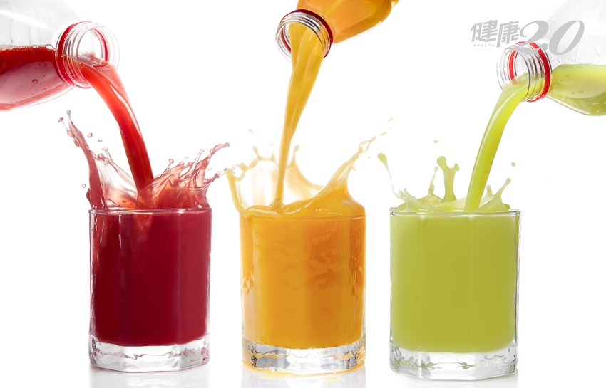 喝果汁等於吃水果？專家揭露4大真相，可能顛覆你的健康觀！