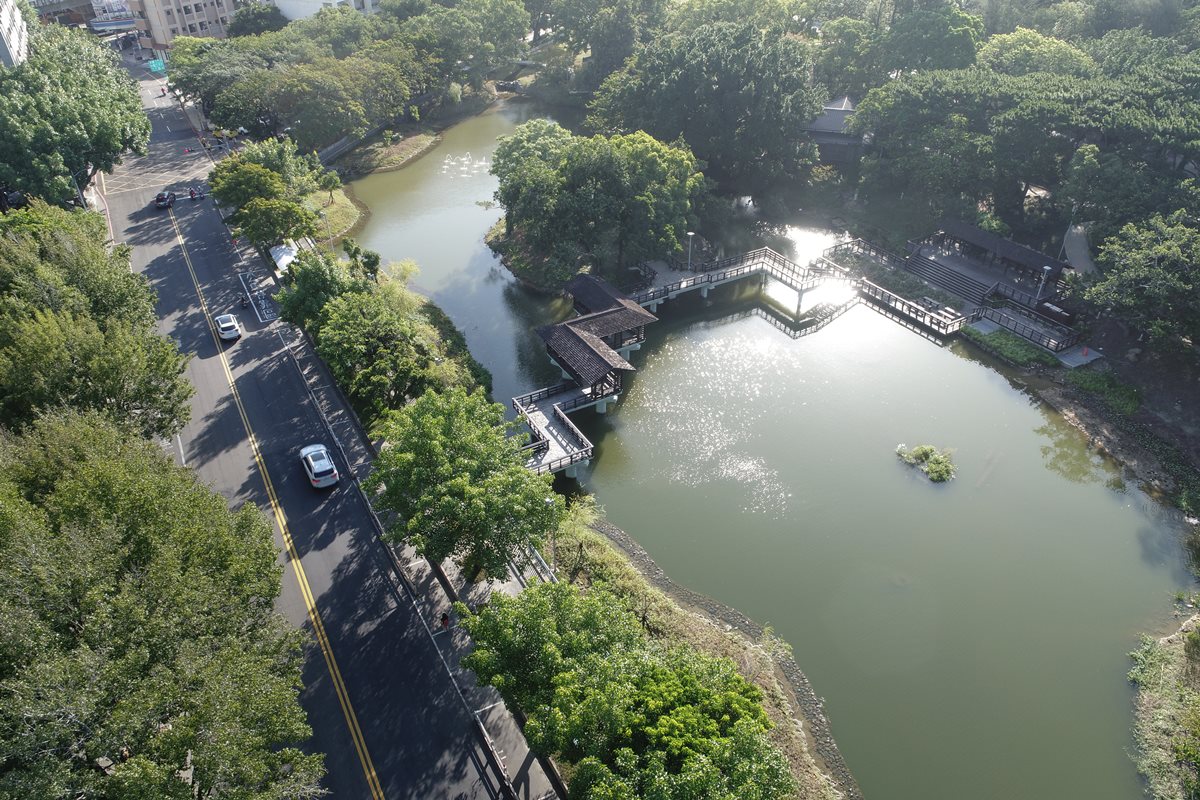 濃濃日式風情！新竹百年公園重新開放，必拍「日式水池園林」與「櫻花大道」