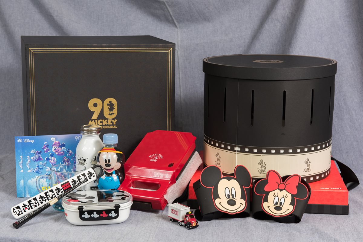【抽獎】迪士尼粉瘋狂！歡慶米奇90周年，台灣7家品牌推聯名商品