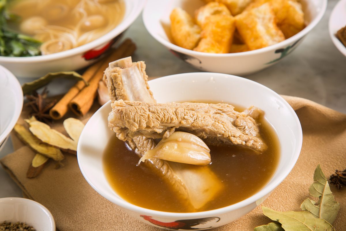 「新加坡最強肉骨茶」新竹吃得到！連續15天優惠，送招牌滷豬手
