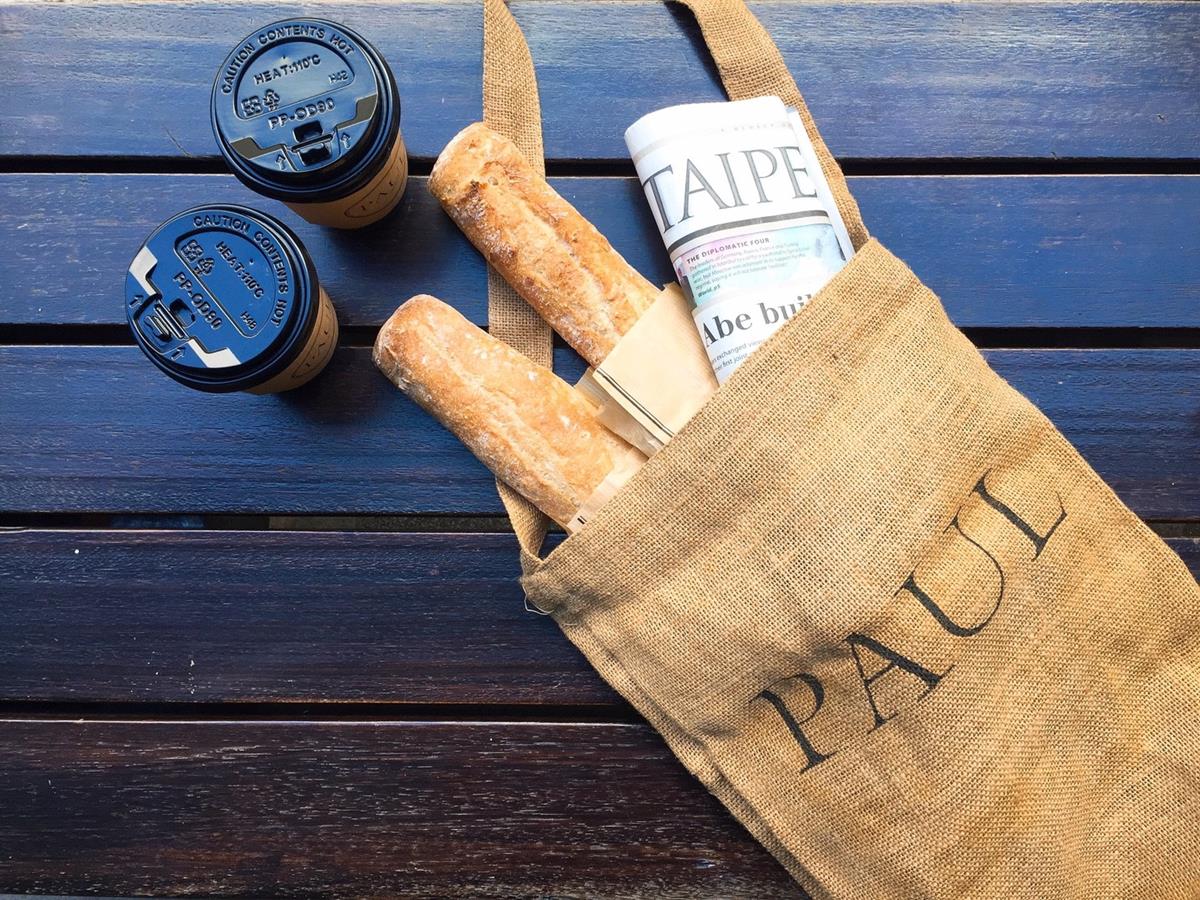 託節日的福！貴婦麵包店「PAUL」棍子麵包買一送一！