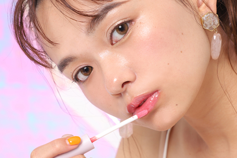 日本美妝新品牌emmu﹒12，賣翻的愛心頰彩只要147元