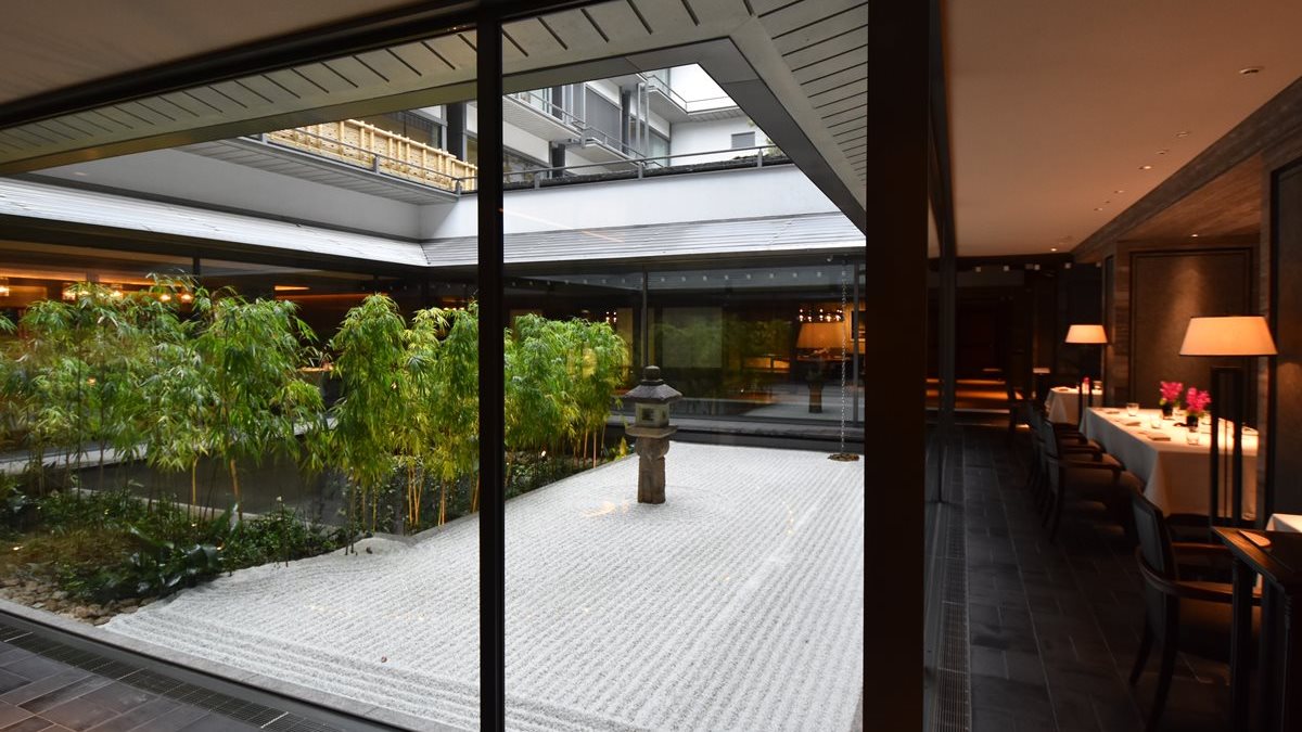 搭小船住400年祕境古宅！3家超美「京都風設計旅店」此生必住