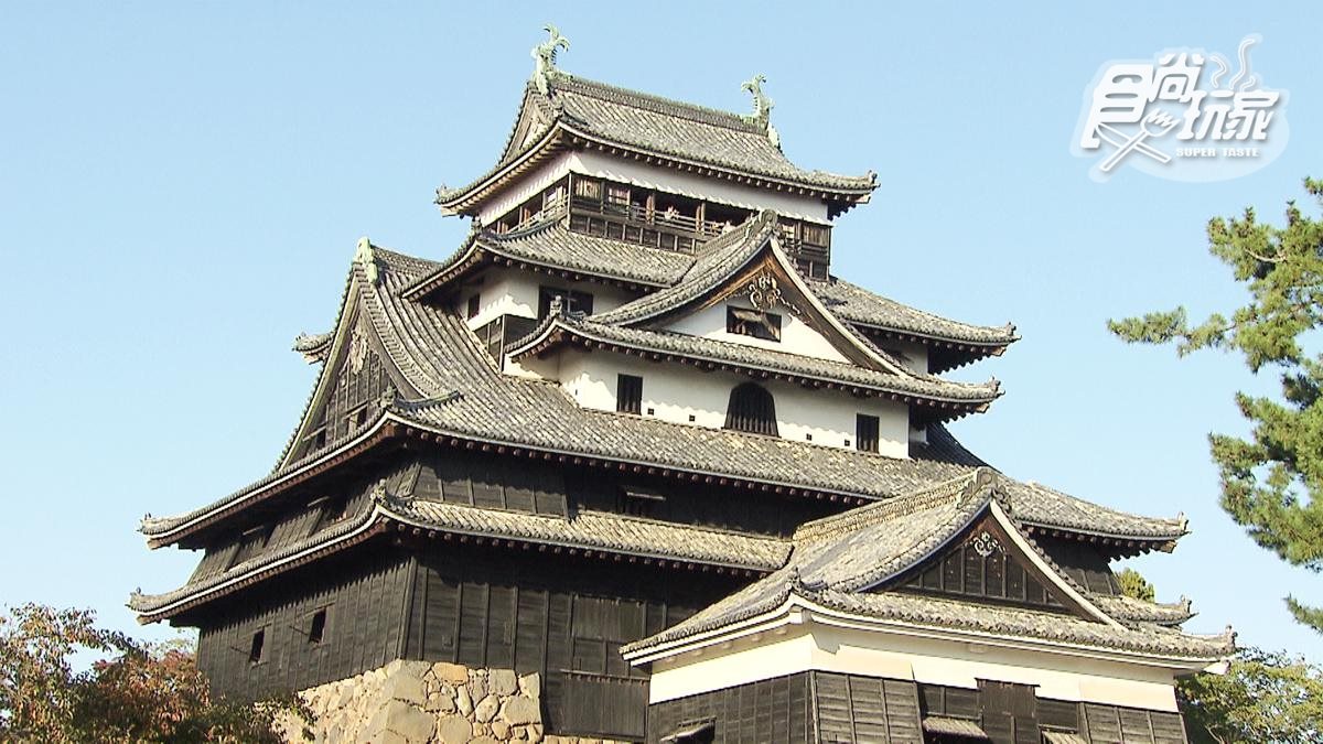 到400年古城找「愛」！「日本名城」找到牆上愛心告白會成功
