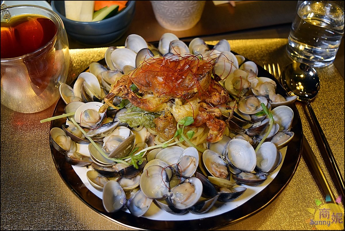 滿到像座山！1斤蛤蜊義大利麵太驚人 還有「培根花生湯圓風味」 