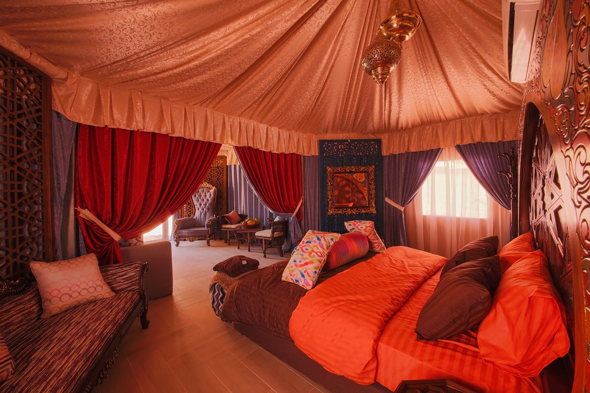奇幻異國風！入住沙漠帳篷、一千零一夜摩洛哥民宿，7大夢幻旅宿正夯