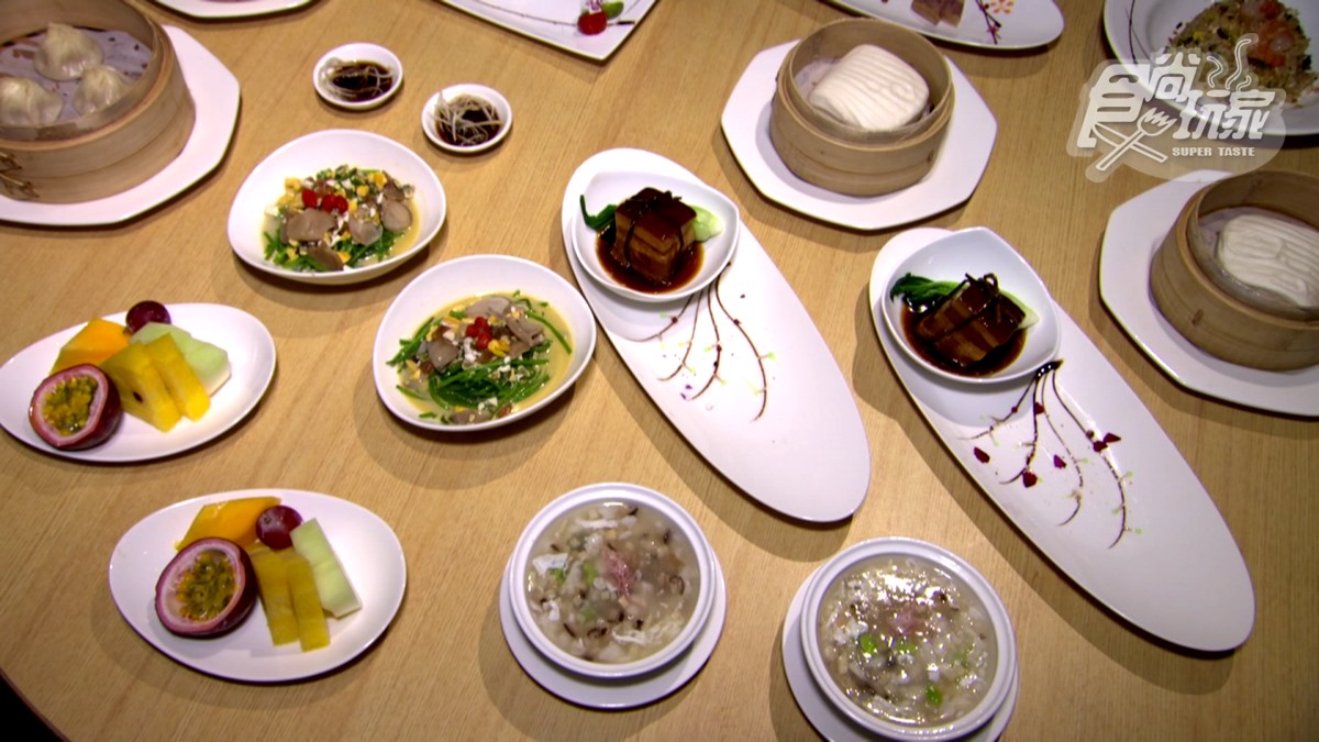 台南最高景觀餐廳藏好料！「火焰燒鱸魚」有桌邊秀，「手沖豆花」鹹甜兩吃