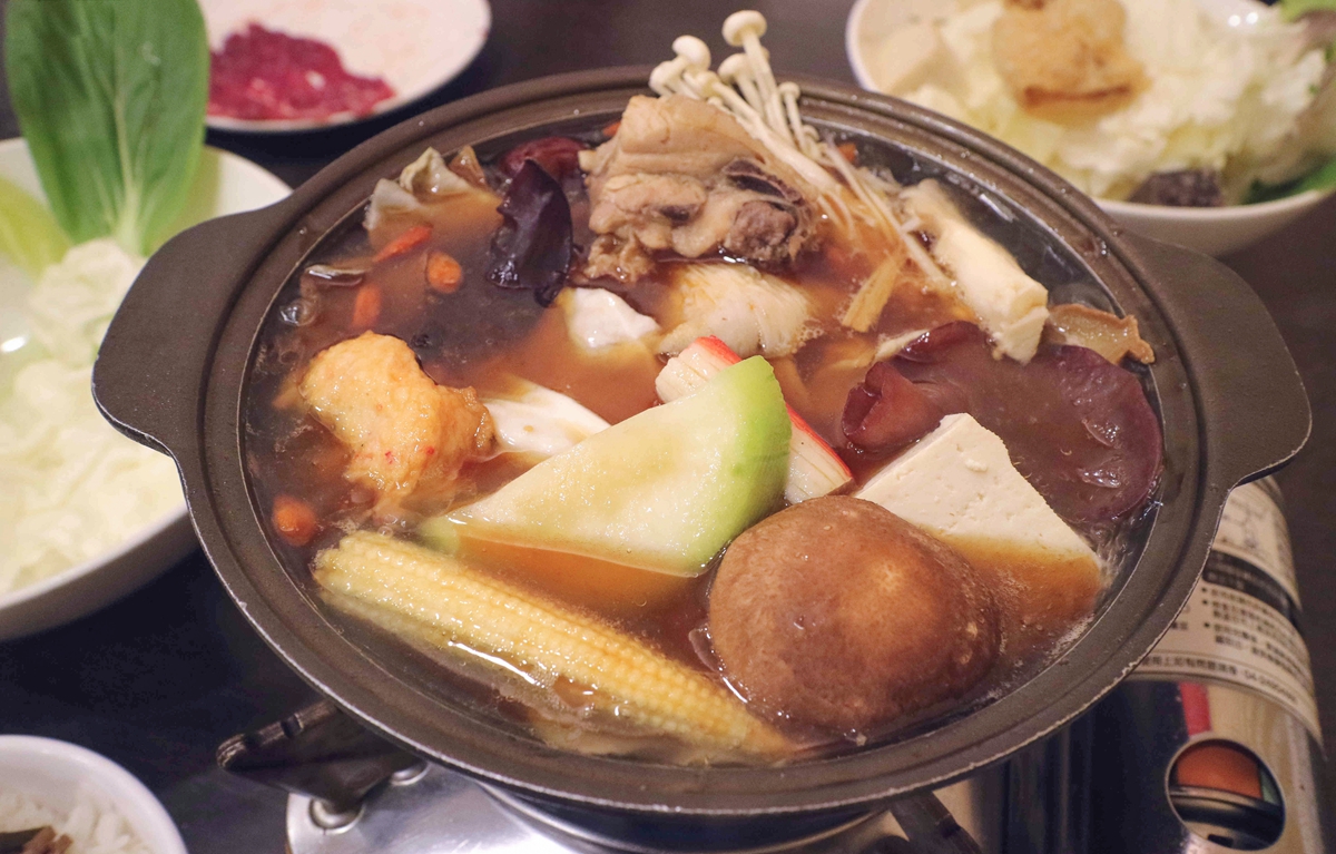 台南必吃6家超值火鍋：獨家比例麻辣鍋、溫體牛個人鍋、麻油雞鍋
