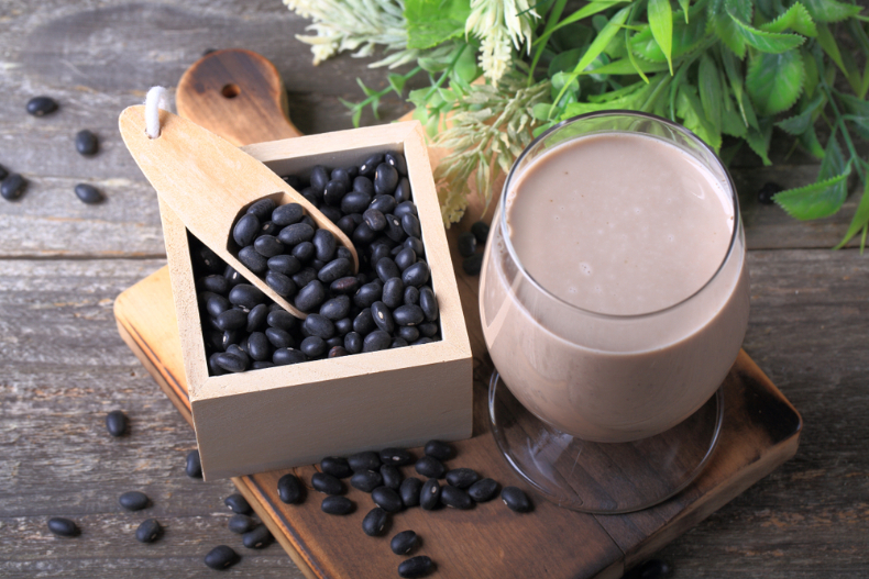 營養師推薦3款DIY「養髮豆漿飲」，輕鬆喝出黑濃髮！