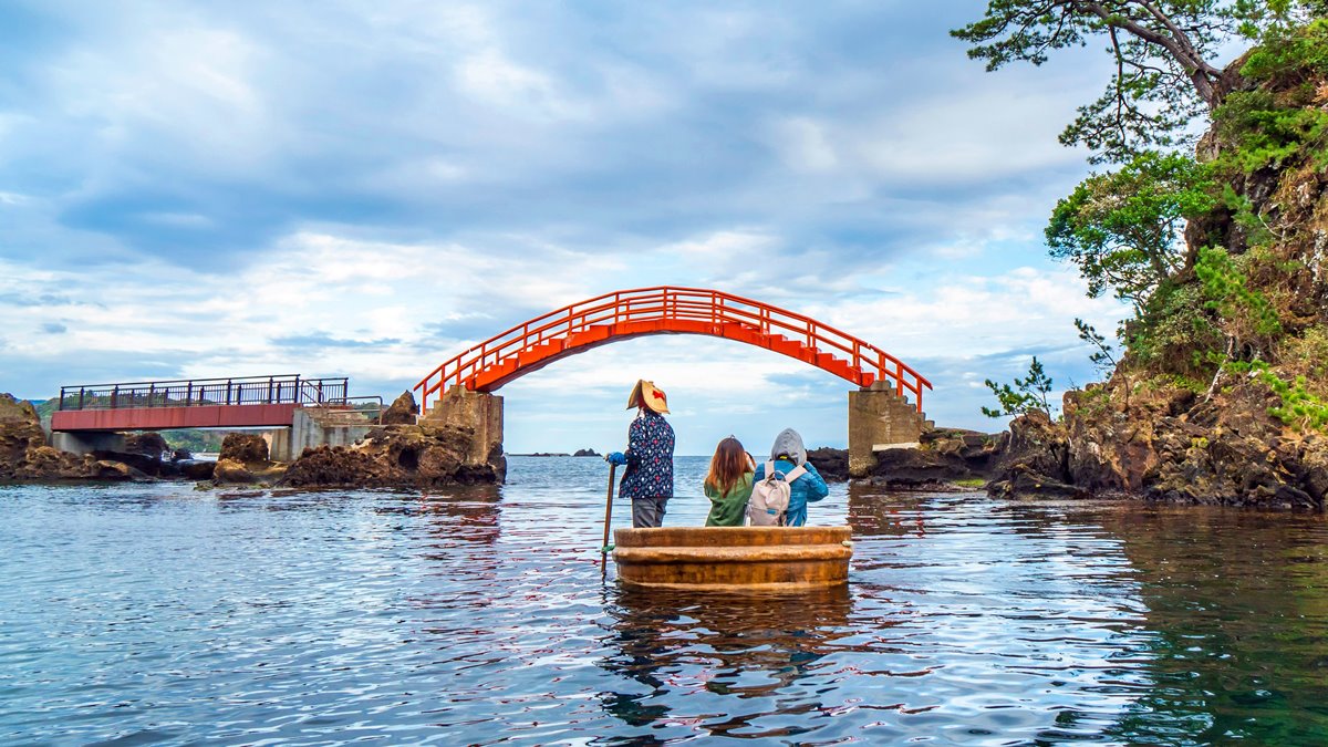 當一天神隱少女！海上漂流「小木盆舟」日本佐渡島必玩體驗