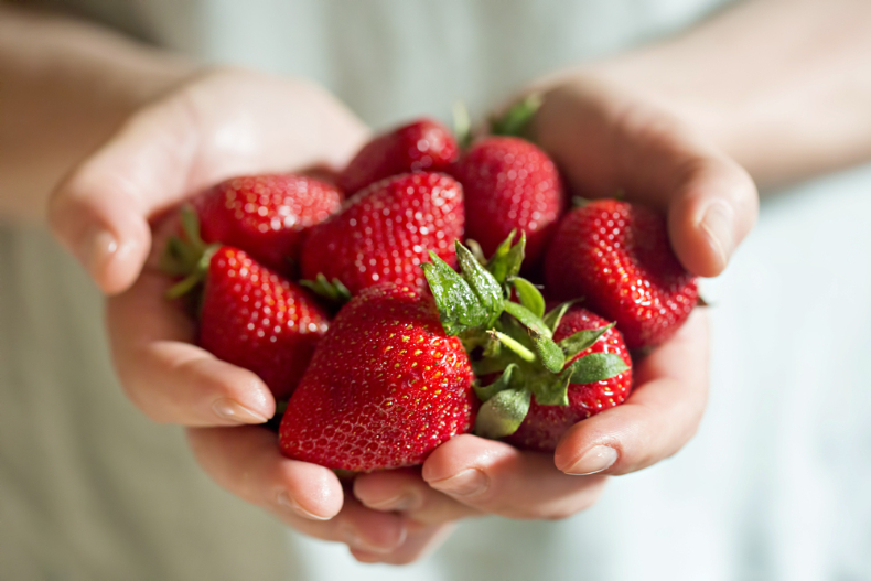 吃草莓，也能一週腰圍少8cm！日本減重名醫：每天X顆就有效
