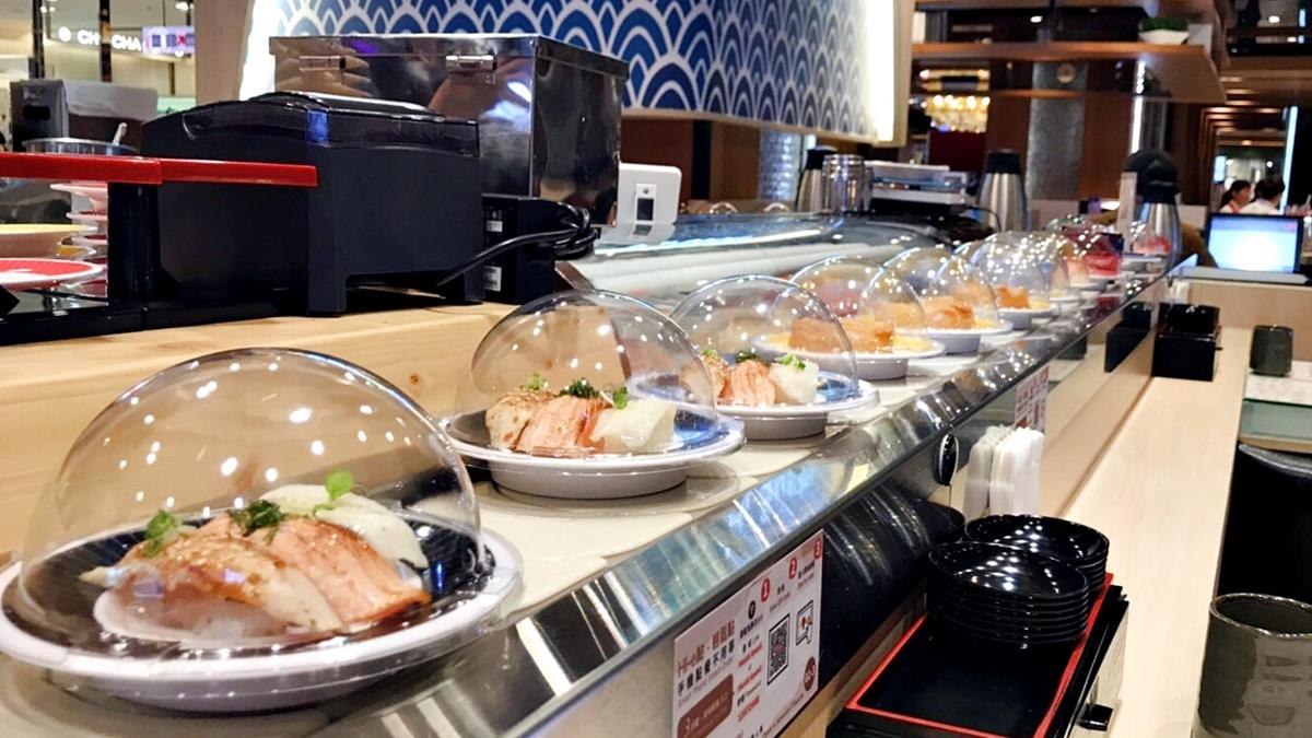 一盤1塊錢！迴轉壽司慶開幕「7款壽司」牡丹蝦、炙干貝壽司，每盤只要1元
