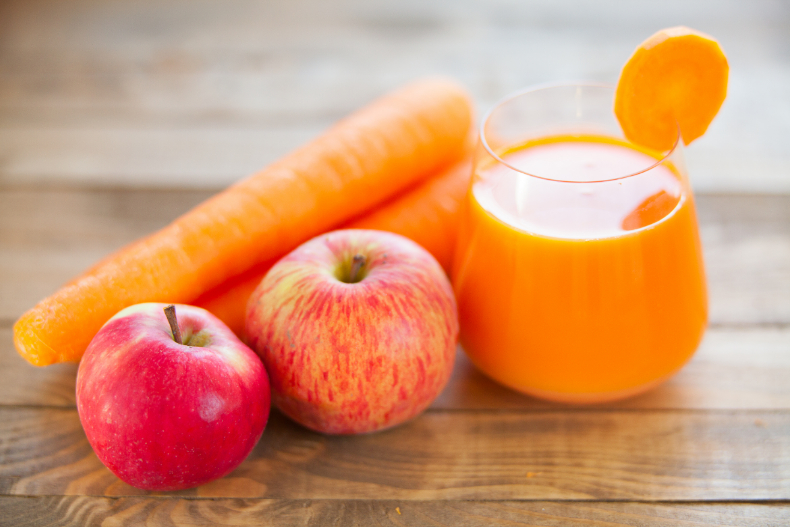 清腸解便神飲：紅蘿蔔蘋果汁「這時間」喝消脂再瘦5公斤