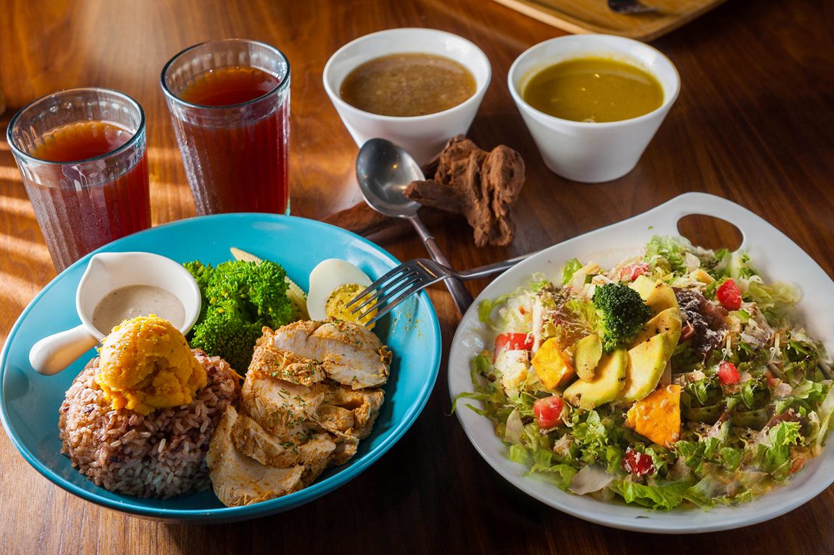 「飽食系沙拉」特別企劃！大份量+雙人餐，手機號碼對中「5、6、9」抽免費吃