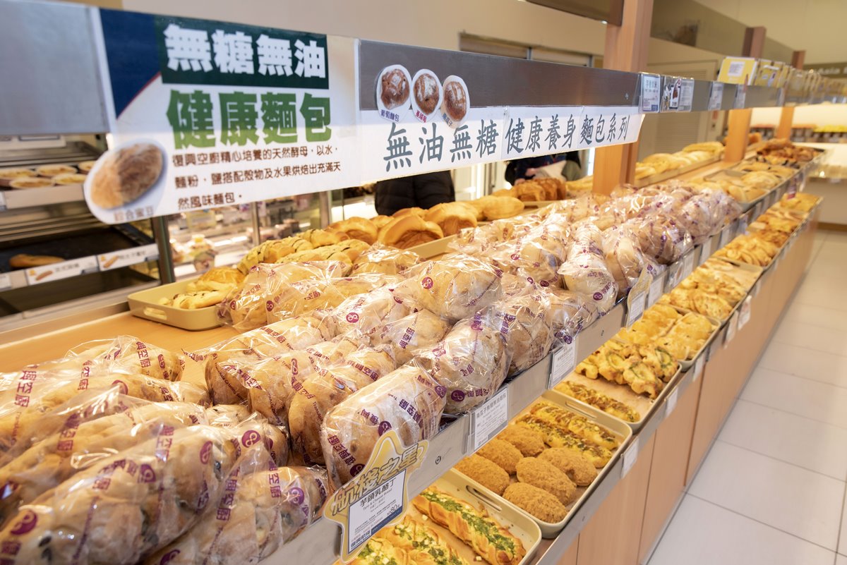 「歐克麵包」每月賣1.6萬個！滿滿葡萄乾、核桃，出爐就秒殺