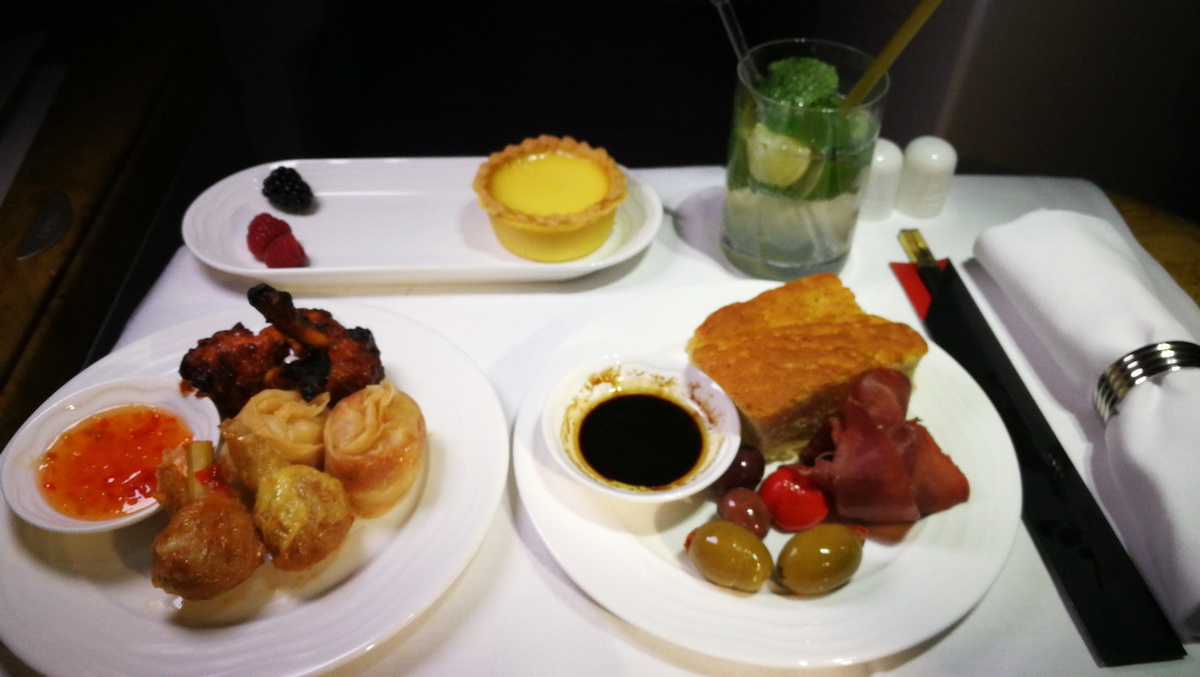一生要爽一次！全球最奢華阿聯酋A380商務艙，餐酒任點，空姐幫你鋪床