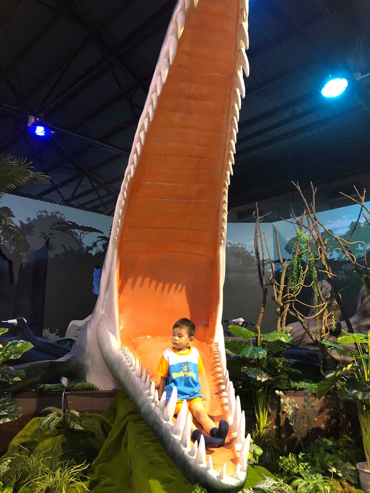高雄爸媽出發！「侏羅紀恐龍展」再升級，打造「恐龍水世界」
