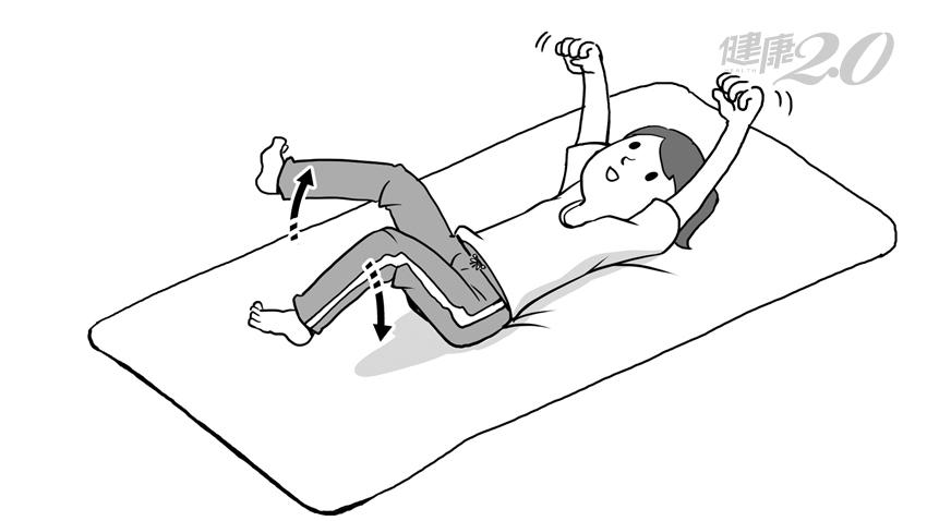 躺著動就好！「蟑螂體操」讓血循變好 對脊椎、椎間盤也好