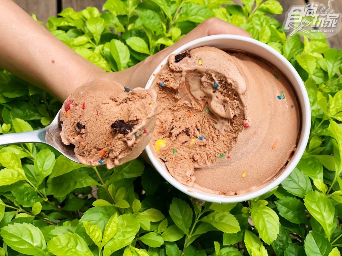 真的要搶！全家推「M&M’S巧克力」冰淇淋桶、甜筒，這款每家不到3個