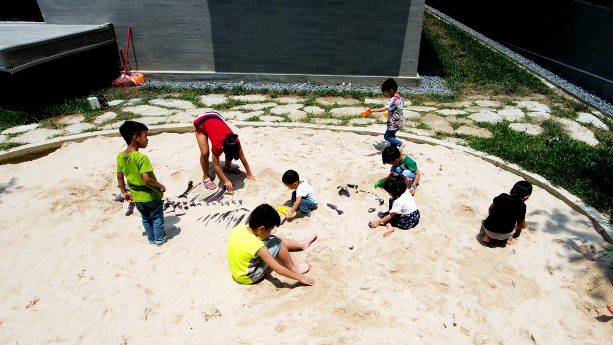 來這挖化石、看梅花鹿飛！台南化石園區「買百送千」遛小孩省很大