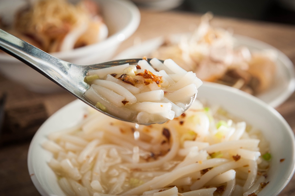 滿足台灣「胃」！超奢華鮭魚卵海膽滷肉飯、小卷米粉湯、脆皮厚雞排