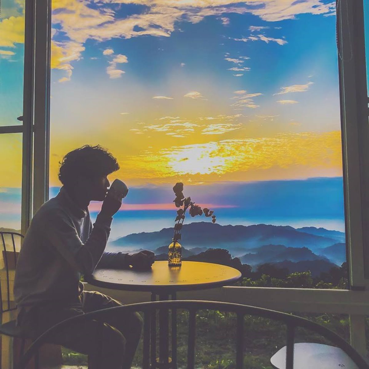 世界奇景「天空之鏡」台灣拍得到！台中森林祕境餐廳這裡拍