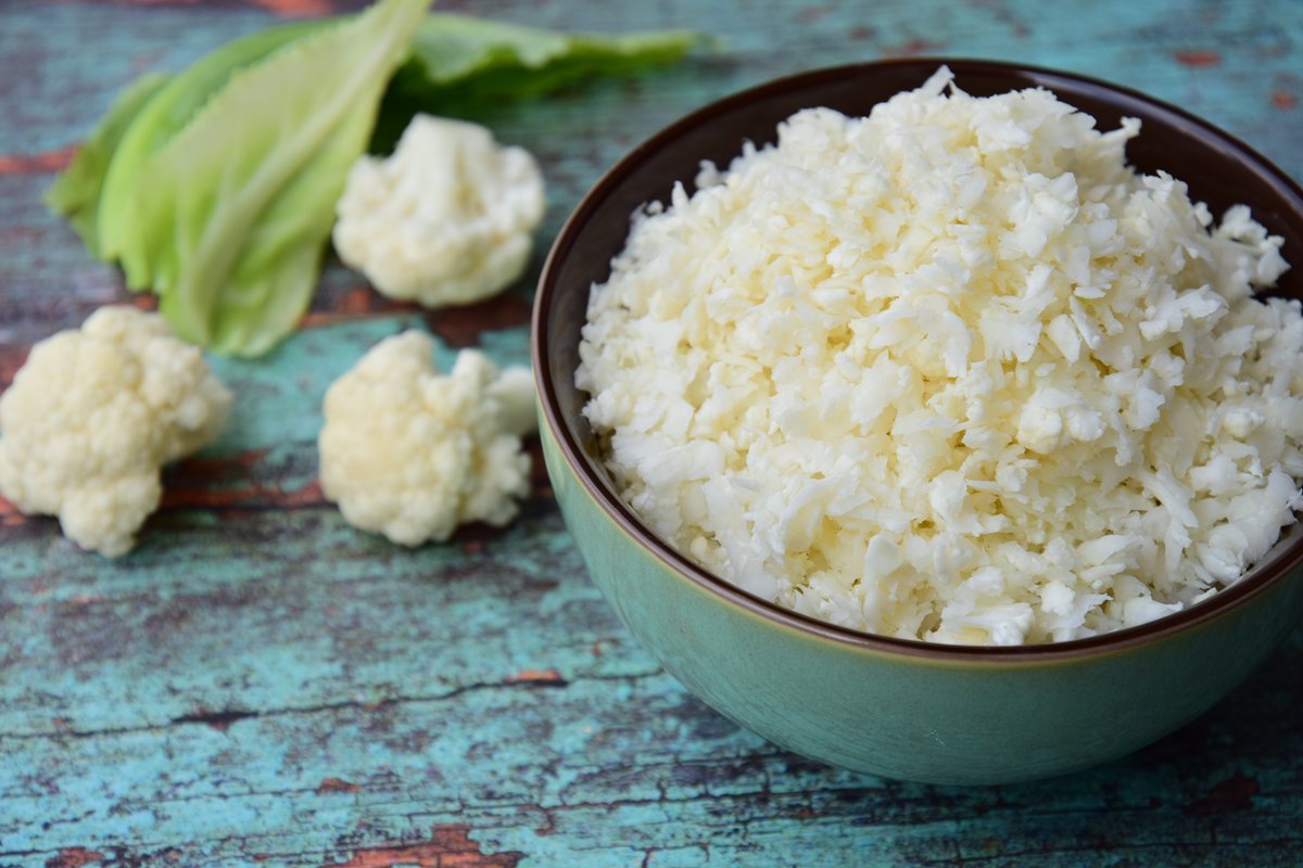 低熱量零澱粉卻很好吃，「花椰菜米」炒飯、不是麵的「櫛瓜麵」