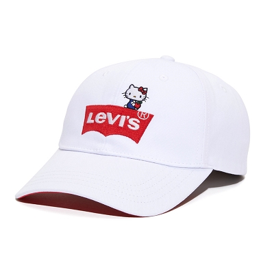 想爆買一波！Levi’s聯手Hello Kitty推出老爹丹寧系列，老帽、外套鐵粉必收～