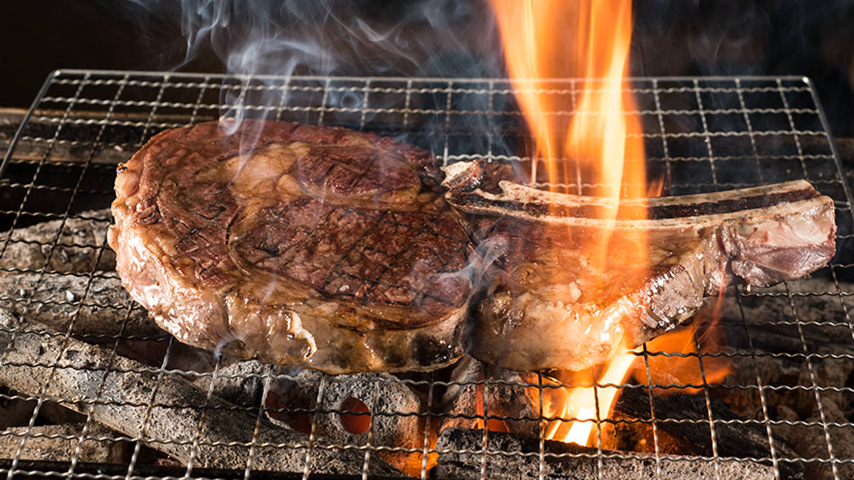 今年烤肉節想當貴婦！「燒肉管家」到家幫你烤，張嘴就能吃頂級和牛