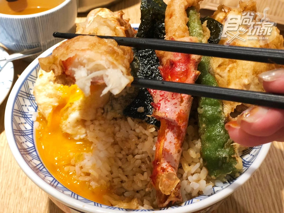 蟹肉控嗨了！日本天丼「帝王蟹丼」全台開賣+全球獨家「海老咖哩」