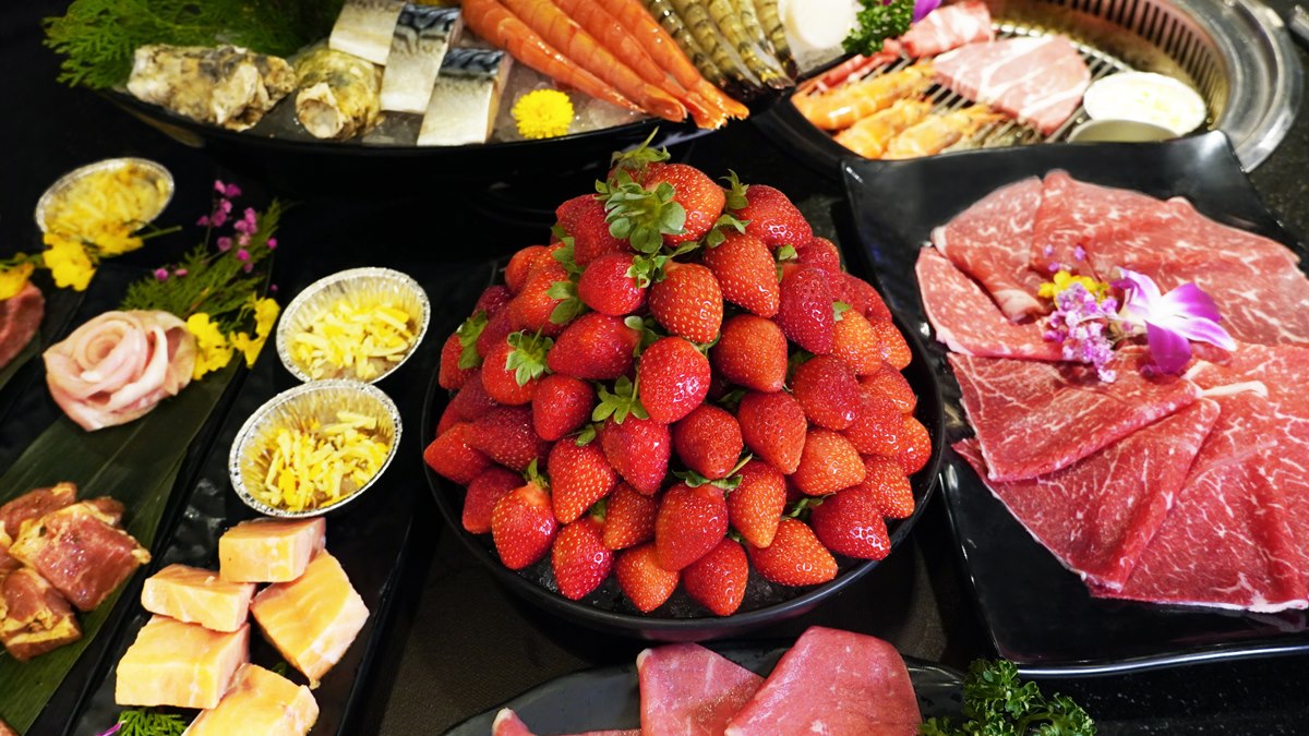 「大湖草莓」無限吃！498燒肉吃到飽超狂，加碼免費升級「和牛任點」現省2千