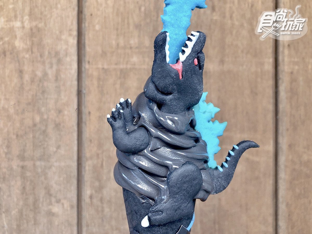 怪獸迷嘶吼！20公分超霸氣「怪獸霜淇淋」在台北，限定3個月震撼登場