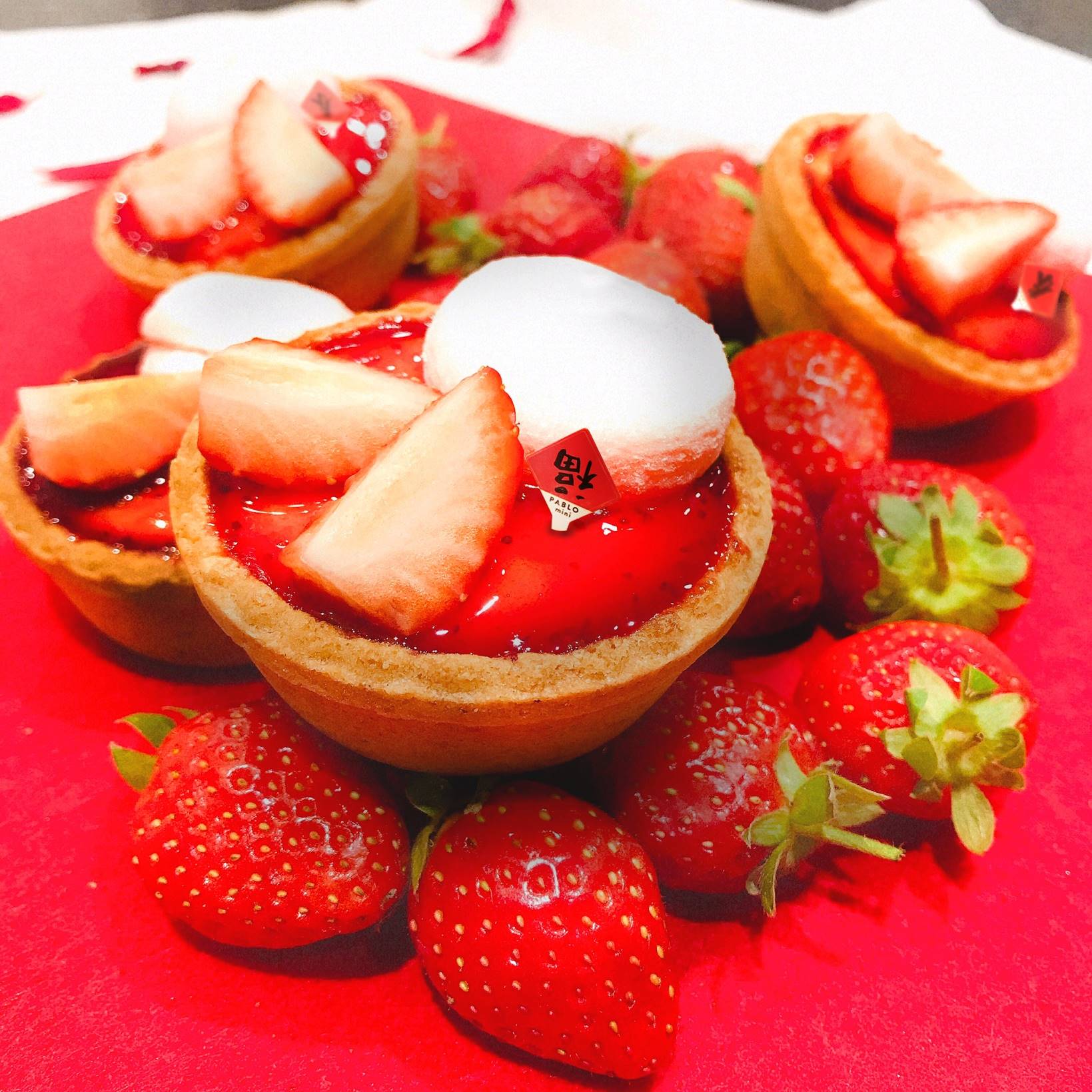 PABLO最新「草莓大福起司塔」，草莓搭配大福組合超無敵