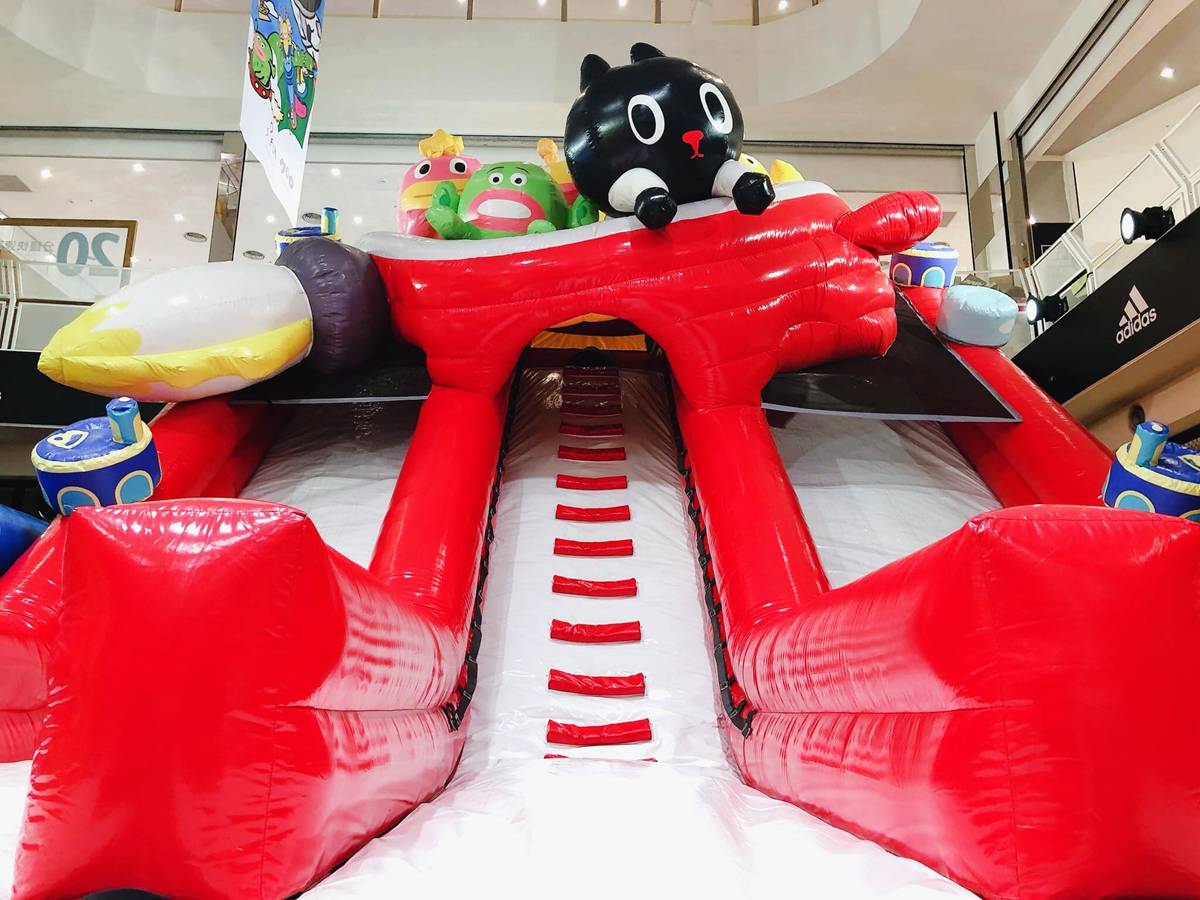 小孩最愛氣墊樂園登陸新竹，玩翻6米高溜滑梯+限定版太空主題餐廳
