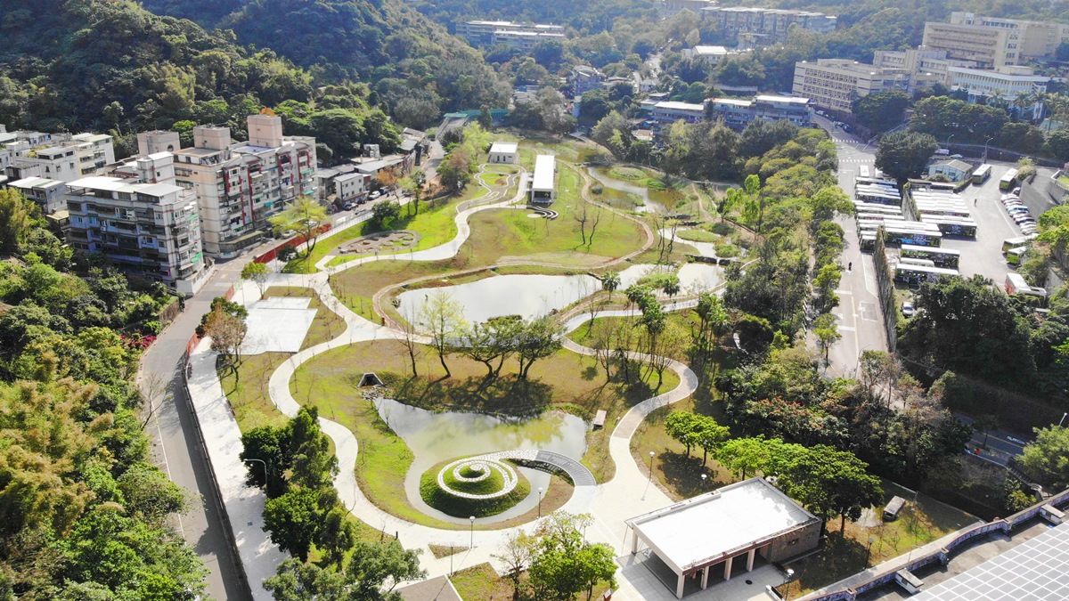 就在信義區！全新「永春陂濕地公園」開幕，日式庭園造景+百年「水波紋101」必拍