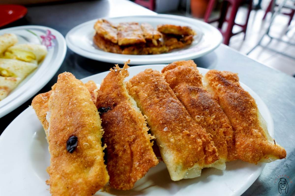 台南人私藏８家在地早餐：３種部位牛肉湯、黃金脆皮鍋貼、「生熟魚皮湯」