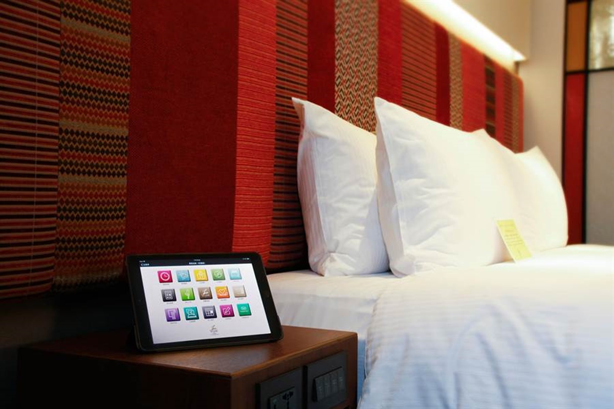 住飯店「只要30元」！超狂iPad房限時好康，加碼「住滿30小時」睡到下午6點