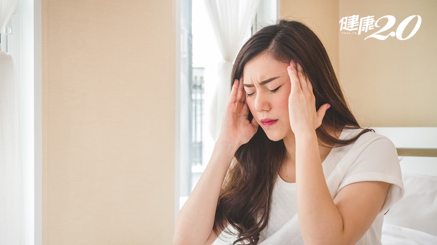 經前頭痛讓人苦不堪言 記牢這幾個穴道可改善