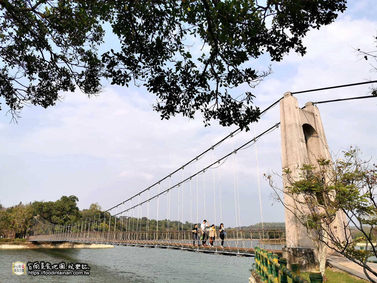 【全台15座絕美吊橋】安全距離小旅行！俯瞰36彎公路、摩天輪，「吊橋上的台灣」原來這麼美