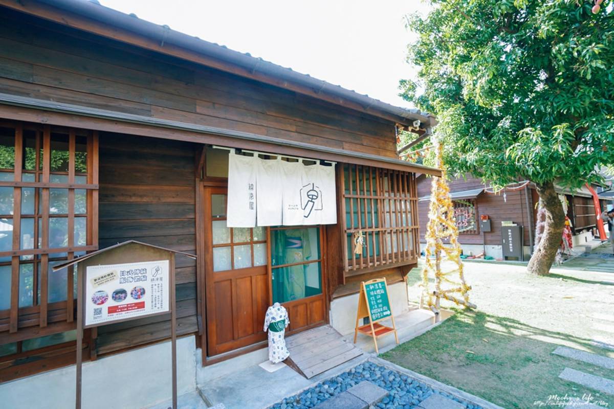 來台南租浴衣拍IG美照！踩木屐逛日式老屋，真的好像在京都