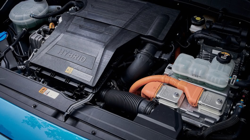 1.6升GDI引擎與電動馬達共可繳出141匹馬力綜效輸出。(圖片來源/ Hyundai)
