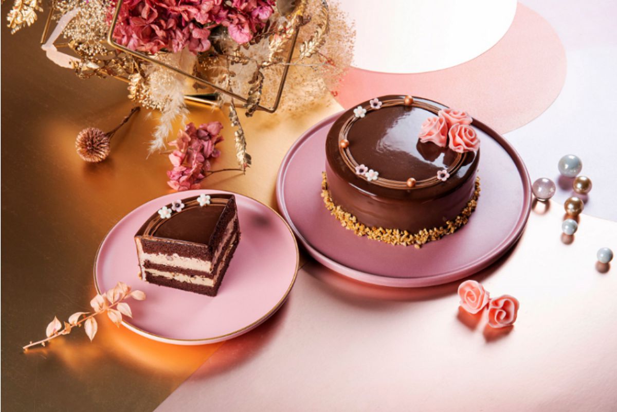 寵媽靠這篇！10款母親節蛋糕大盤點：紅豆千層蛋糕、白桃玫瑰乳酪