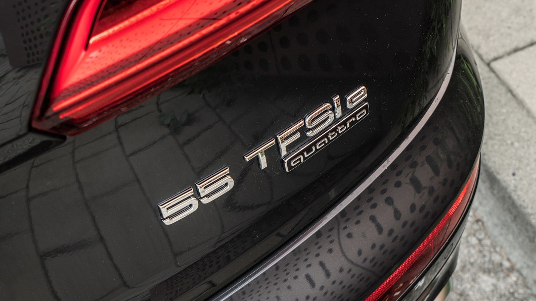 Q5 TFSI e quattro在產品線中定位不屬於性能車款，而是電動化新能源產品。(圖片來源/ Abt Sportsline)